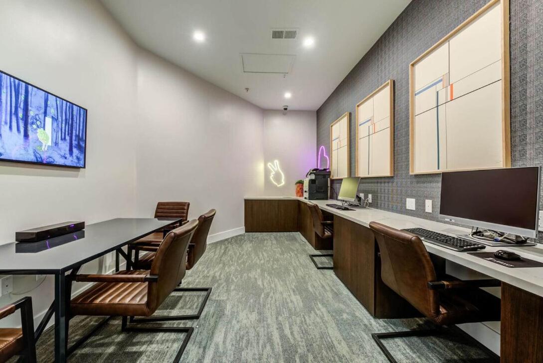 Woodland Hills Luxury Apt 2 Bed Ca Лос-Анджелес Экстерьер фото