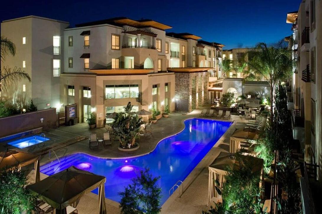 Woodland Hills Luxury Apt 2 Bed Ca Лос-Анджелес Экстерьер фото